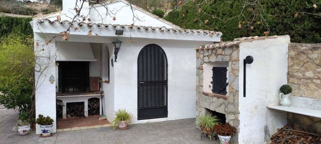 3 soveværelse Villa til salg i Cocentaina med swimmingpool garage - € 378.000 (Ref: 7987835)