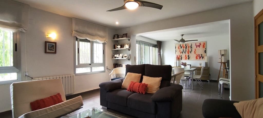 3 soveværelse Villa til salg i Cocentaina med swimmingpool garage - € 378.000 (Ref: 7987835)