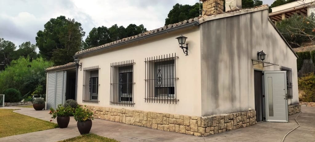 3 soveværelse Villa til salg i Cocentaina med swimmingpool garage - € 378.000 (Ref: 7987835)