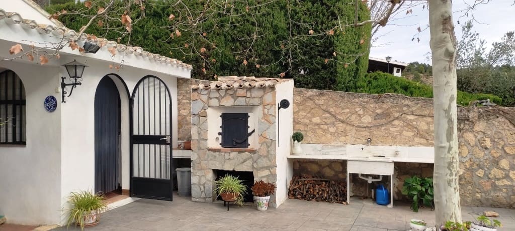 3 soveværelse Villa til salg i Cocentaina med swimmingpool garage - € 378.000 (Ref: 7987835)