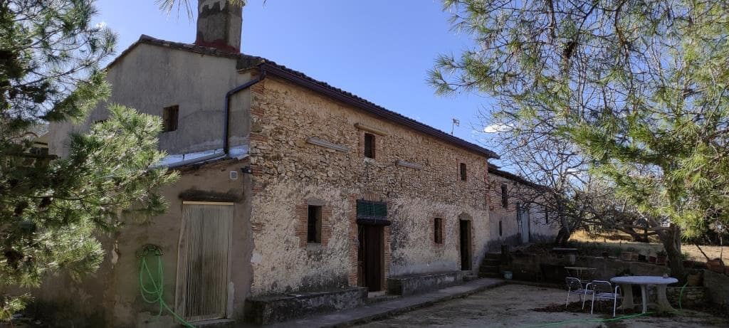 3 soveværelse Finca/Landehus til salg i Bocairent med swimmingpool garage - € 250.000 (Ref: 7990359)