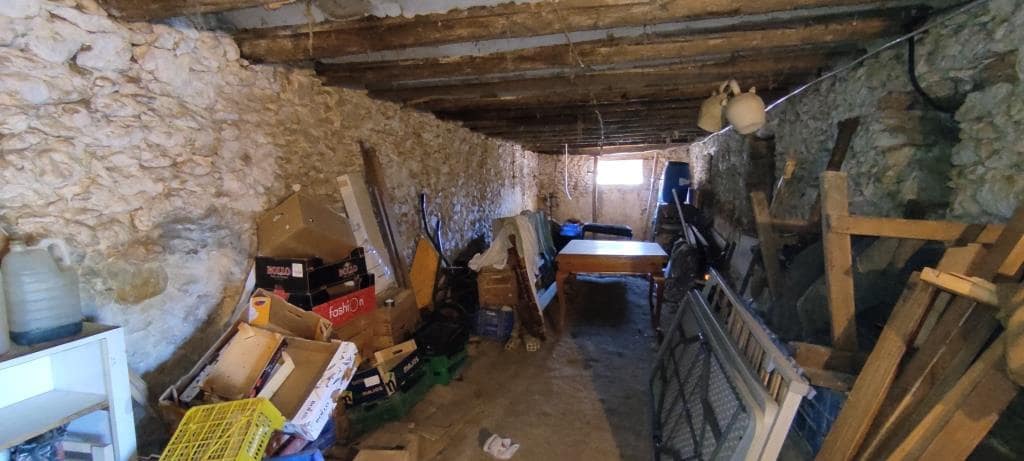 3 soveværelse Finca/Landehus til salg i Bocairent med swimmingpool garage - € 250.000 (Ref: 7990359)