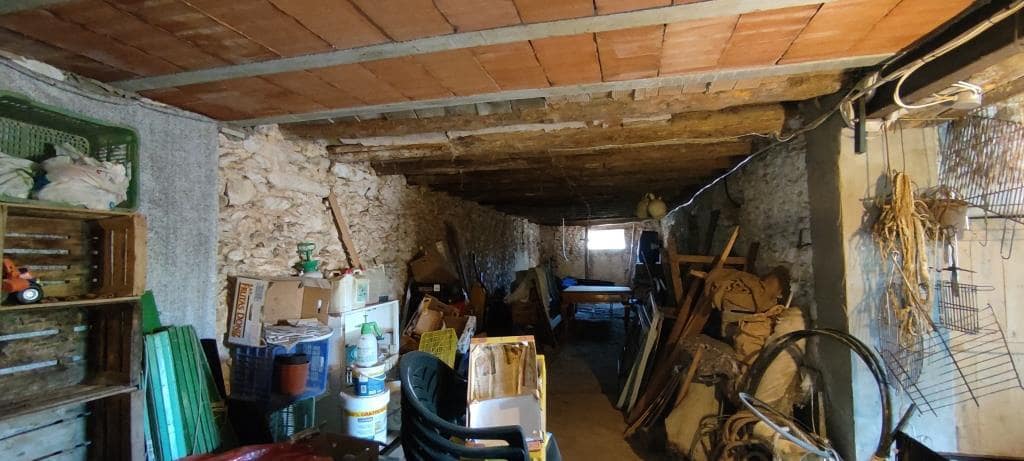 3 soveværelse Finca/Landehus til salg i Bocairent med swimmingpool garage - € 250.000 (Ref: 7990359)