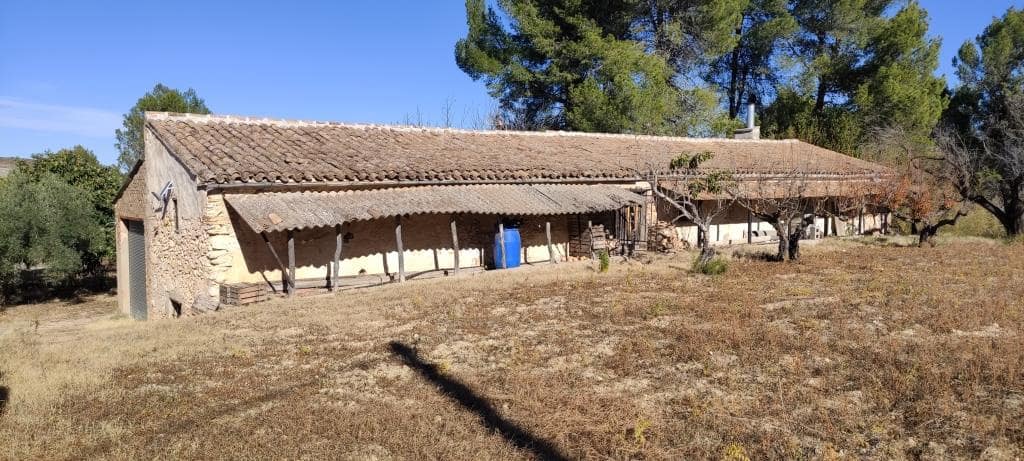 3 soveværelse Finca/Landehus til salg i Bocairent med swimmingpool garage - € 250.000 (Ref: 7990359)