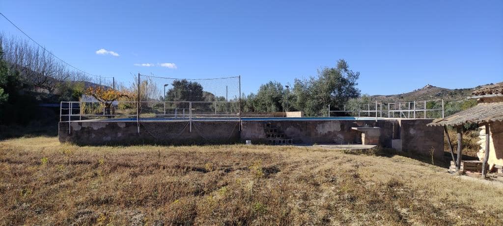 3 soveværelse Finca/Landehus til salg i Bocairent med swimmingpool garage - € 250.000 (Ref: 7990359)
