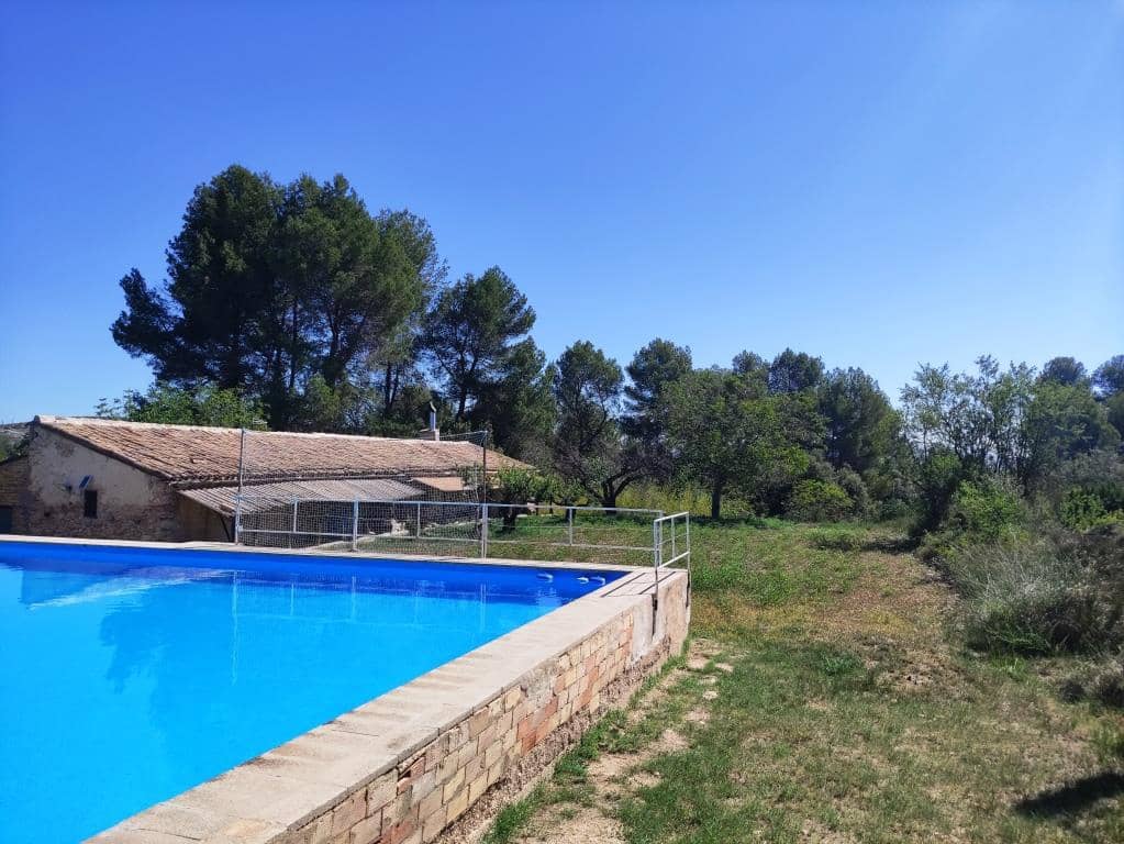 3 soveværelse Finca/Landehus til salg i Bocairent med swimmingpool garage - € 250.000 (Ref: 7990359)