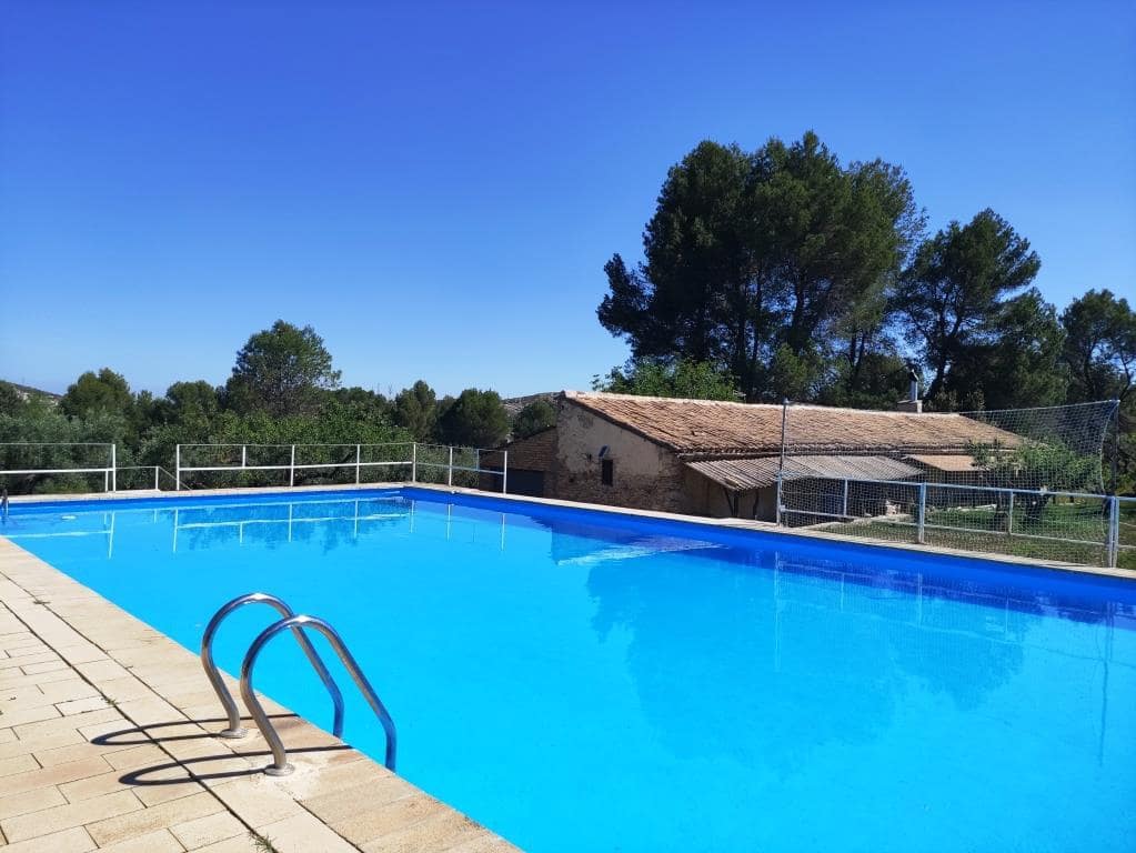 3 soveværelse Finca/Landehus til salg i Bocairent med swimmingpool garage - € 250.000 (Ref: 7990359)