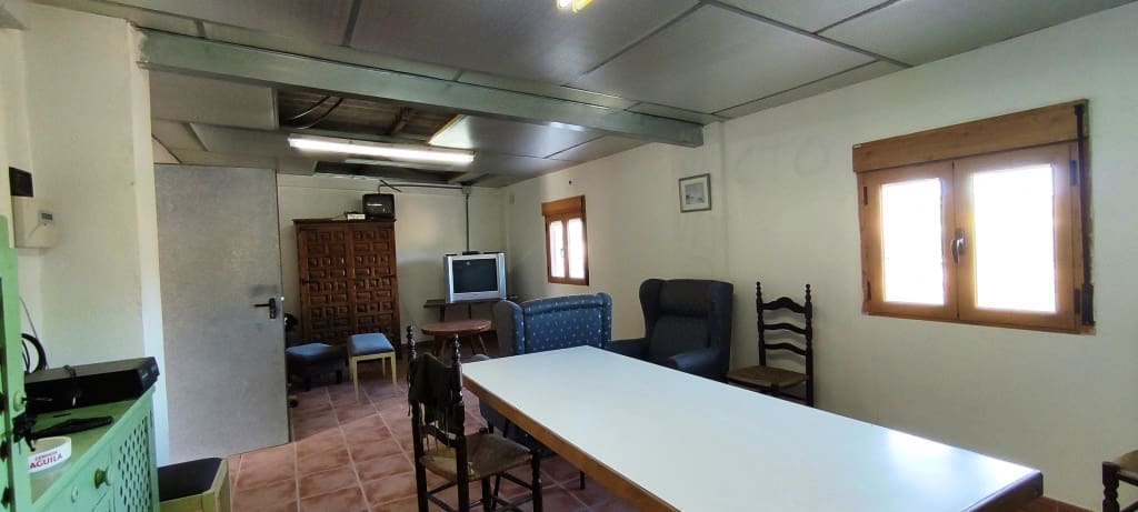 Local Comercial en Ontinyent en venta con garaje - 210.000 € (Ref: 8018132)