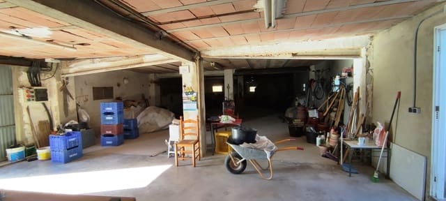 Commercial for sale in Ontinyent with garage - € 210,000 (Ref: 8018132)
