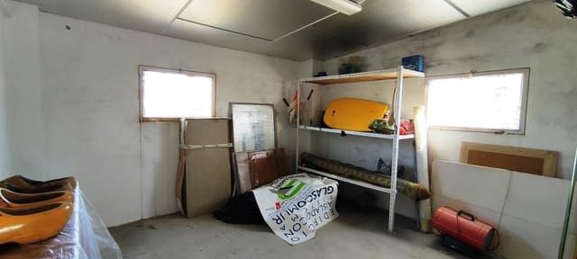 Commercial for sale in Ontinyent with garage - € 210,000 (Ref: 8018132)