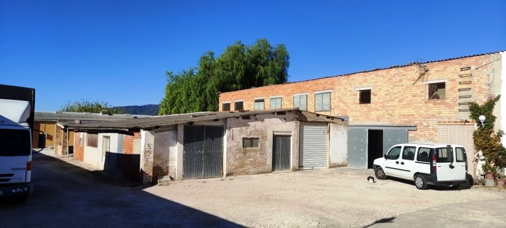 Local Comercial en Ontinyent en venta con garaje - 210.000 € (Ref: 8018132)