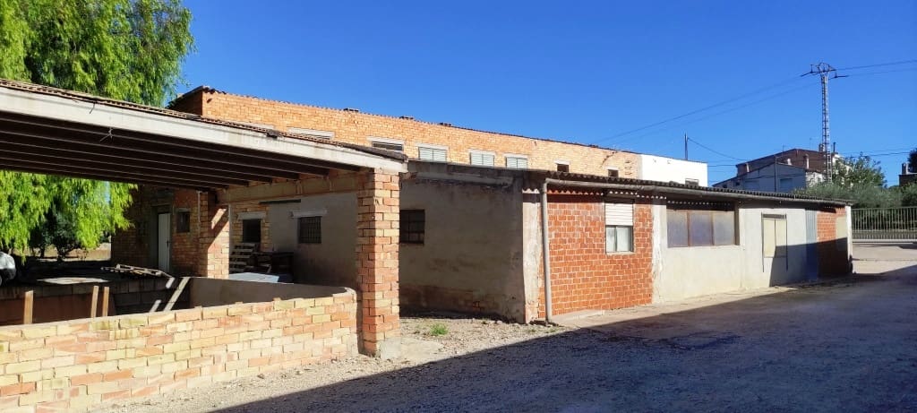 Local Comercial en Ontinyent en venta con garaje - 210.000 € (Ref: 8018132)