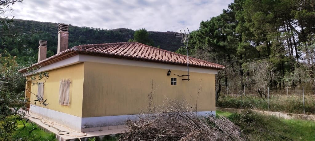 3 slaapkamer Finca/Landhuis te koop in Villalonga met garage - € 149.000 (Ref: 8018133)