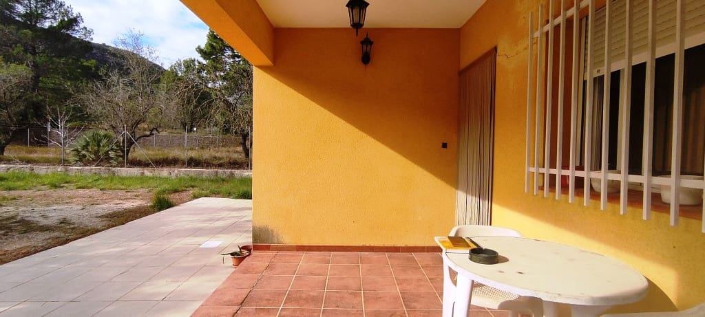 3 slaapkamer Finca/Landhuis te koop in Villalonga met garage - € 149.000 (Ref: 8018133)