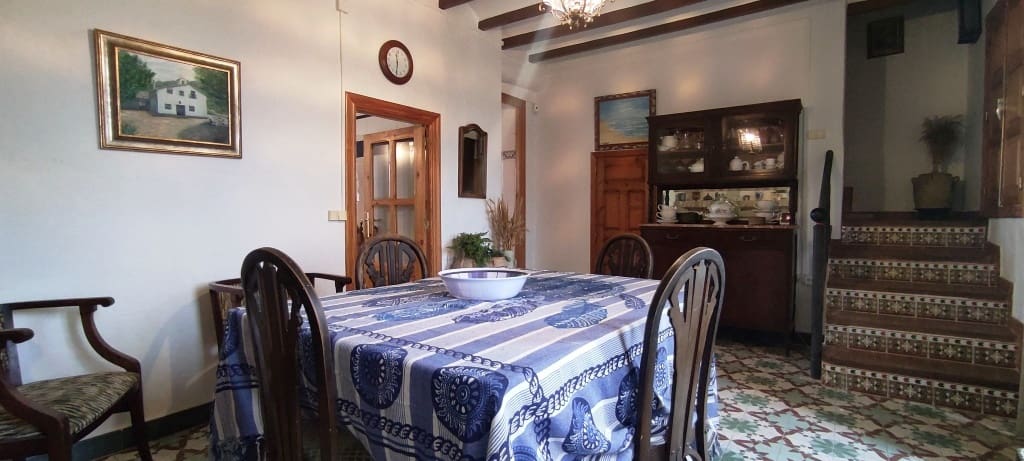 11 soverom Finca/Herregård til salgs i Torremanzanas med garasje - € 990 000 (Ref: 8135679)