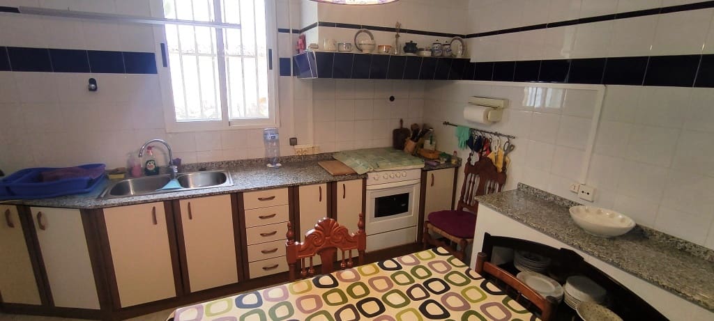 11 soverom Finca/Herregård til salgs i Torremanzanas med garasje - € 990 000 (Ref: 8135679)