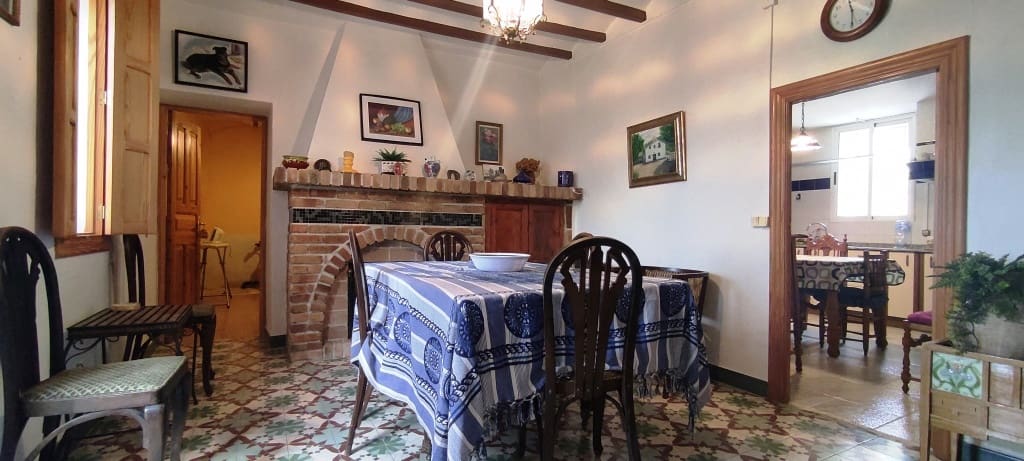 11 soverom Finca/Herregård til salgs i Torremanzanas med garasje - € 990 000 (Ref: 8135679)