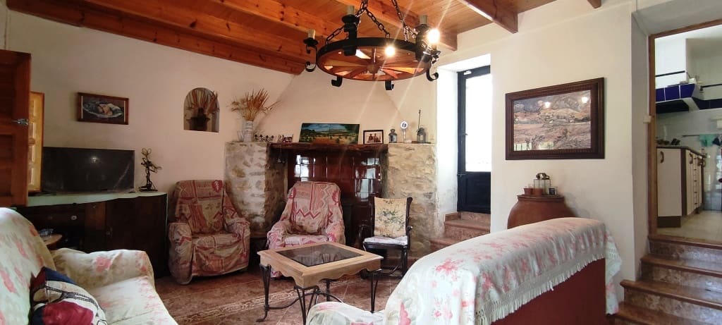 11 soverom Finca/Herregård til salgs i Torremanzanas med garasje - € 990 000 (Ref: 8135679)