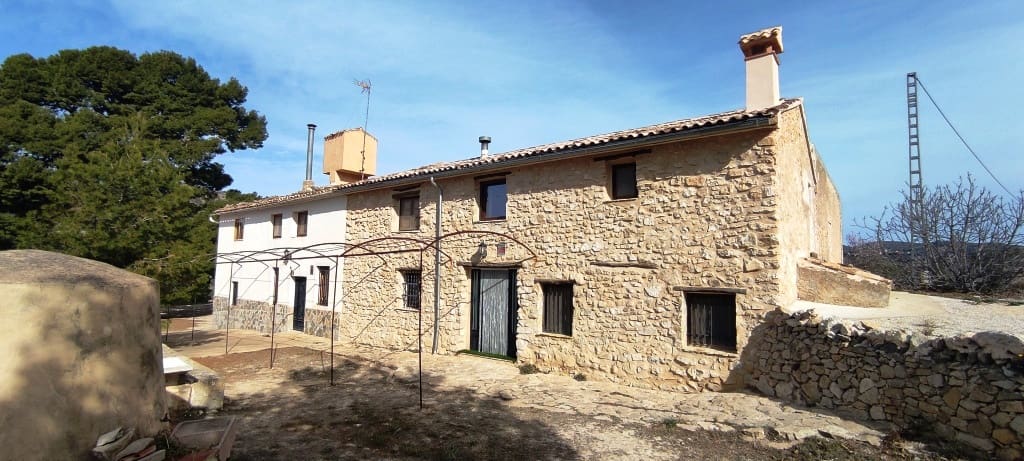 11 soverom Finca/Herregård til salgs i Torremanzanas med garasje - € 990 000 (Ref: 8135679)