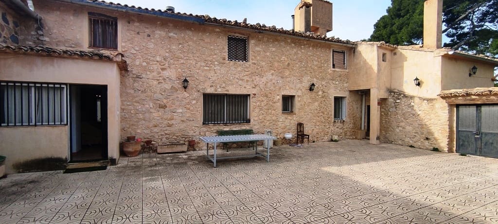 11 soverom Finca/Herregård til salgs i Torremanzanas med garasje - € 990 000 (Ref: 8135679)