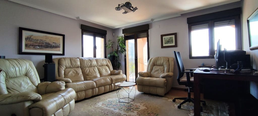 5 soveværelse Villa til salg i Balones med swimmingpool garage - € 495.000 (Ref: 8197192)