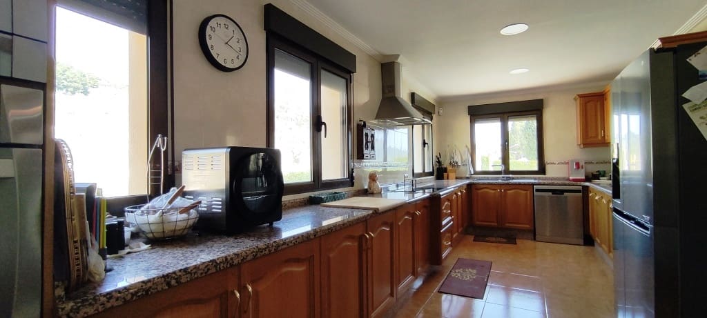 5 soveværelse Villa til salg i Balones med swimmingpool garage - € 495.000 (Ref: 8197192)