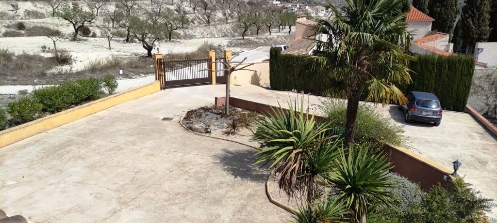 5 soveværelse Villa til salg i Balones med swimmingpool garage - € 495.000 (Ref: 8197192)