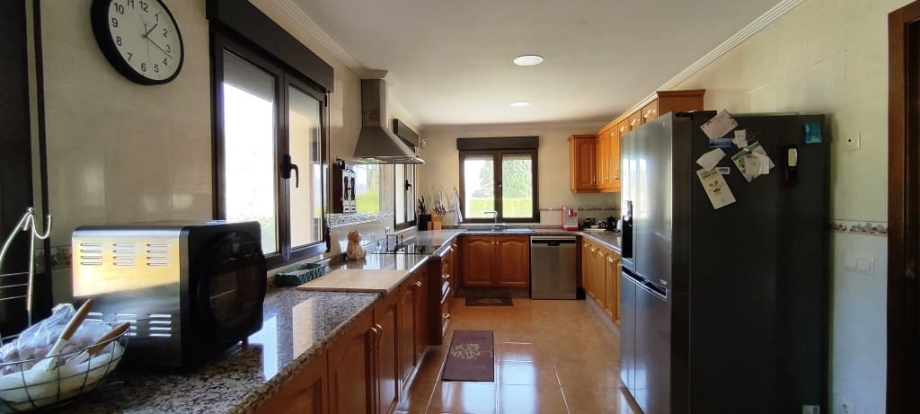 5 soveværelse Villa til salg i Balones med swimmingpool garage - € 495.000 (Ref: 8197192)