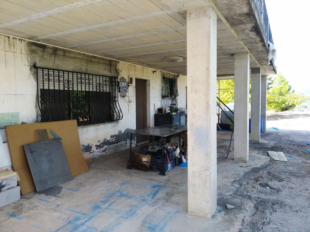 4 soveværelse Finca/Landehus til salg i Cocentaina - € 180.000 (Ref: 8250049)