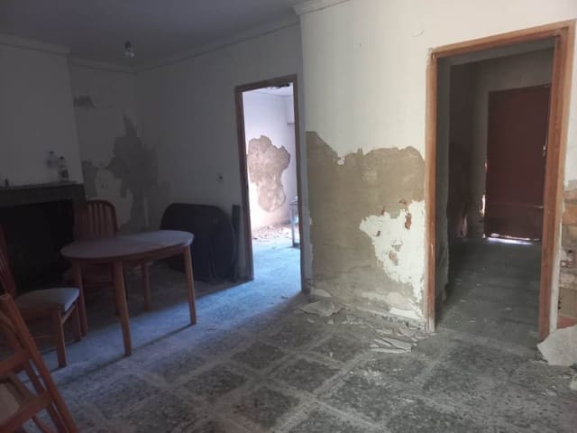 1 bedroom Townhouse for sale in Planes - € 39,000 (Ref: 8251395)