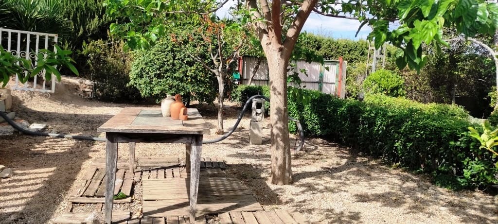 3 soveværelse Finca/Landehus til salg i Muro de Alcoy med swimmingpool - € 238.000 (Ref: 8251396)