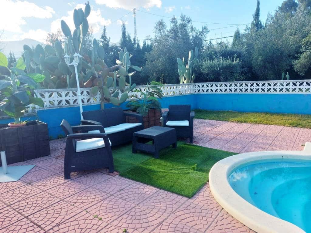 3 soveværelse Finca/Landehus til salg i Muro de Alcoy med swimmingpool - € 238.000 (Ref: 8251396)