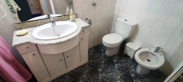 8 bedroom Townhouse for sale in Cocentaina with garage - € 199,500 (Ref: 8251397)