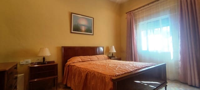 8 bedroom Townhouse for sale in Cocentaina with garage - € 199,500 (Ref: 8251397)