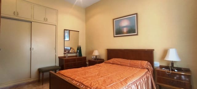 8 bedroom Townhouse for sale in Cocentaina with garage - € 199,500 (Ref: 8251397)