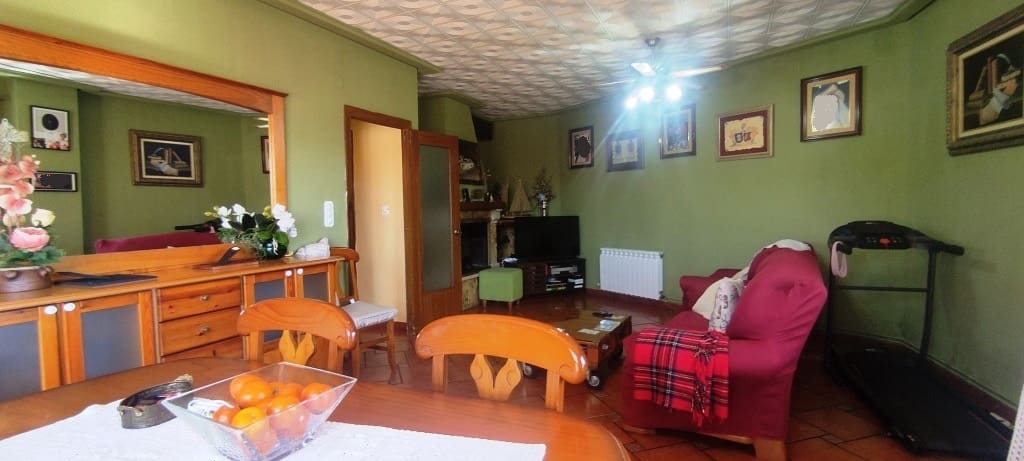 4 bedroom Apartment for sale in Cocentaina - € 99,500 (Ref: 8251398)