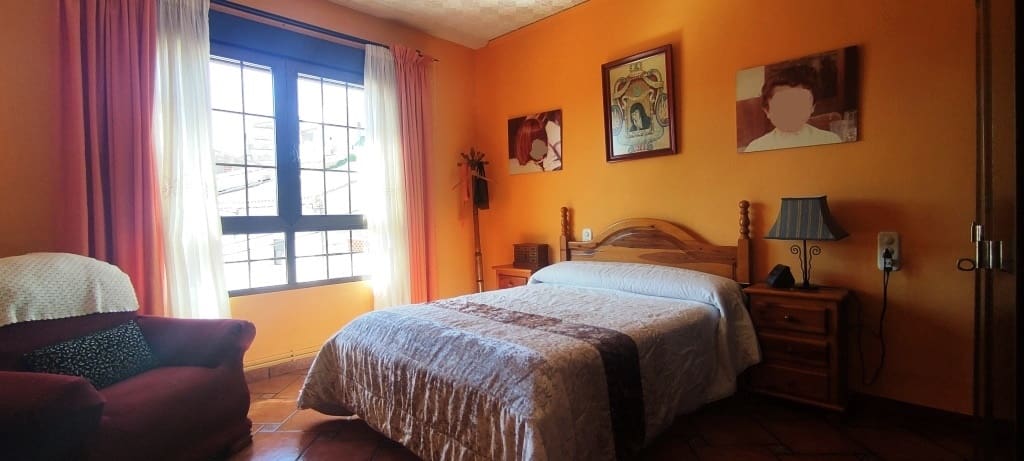 4 bedroom Apartment for sale in Cocentaina - € 99,500 (Ref: 8251398)