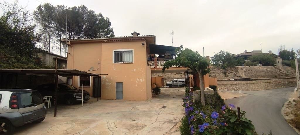 7 soveværelse Finca/Landehus til salg i Albaida med swimmingpool garage - € 250.000 (Ref: 8284085)