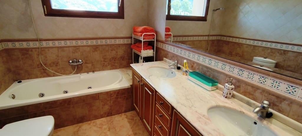 7 soveværelse Villa til salg i Cocentaina med swimmingpool garage - € 580.000 (Ref: 8288422)