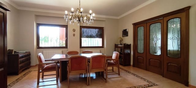 7 slaapkamer Villa te koop in Cocentaina met zwembad garage - € 580.000 (Ref: 8288422)