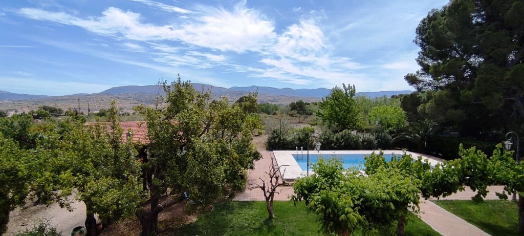 7 soveværelse Villa til salg i Cocentaina med swimmingpool garage - € 580.000 (Ref: 8288422)