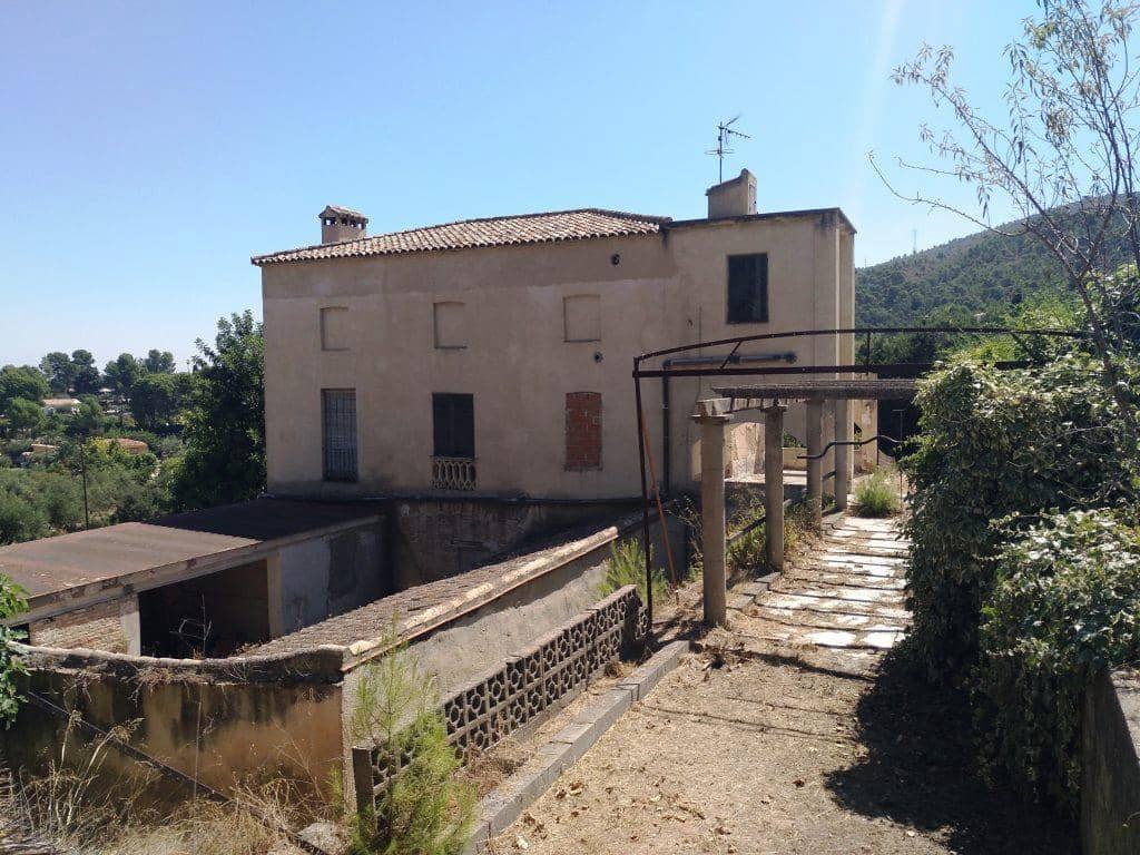 10 soveværelse Finca/Landehus til salg i Ontinyent med swimmingpool - € 450.000 (Ref: 8321096)
