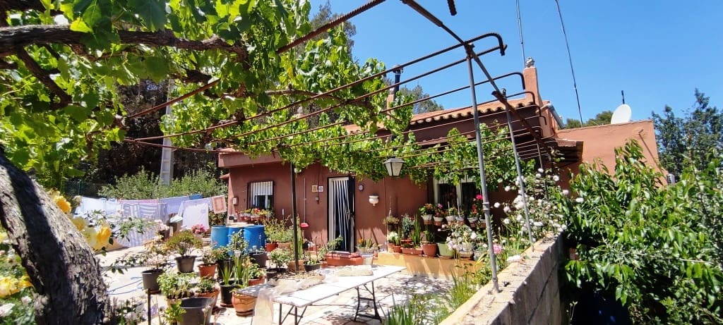 3 slaapkamer Finca/Landhuis te koop in Villalonga - € 120.000 (Ref: 8342379)