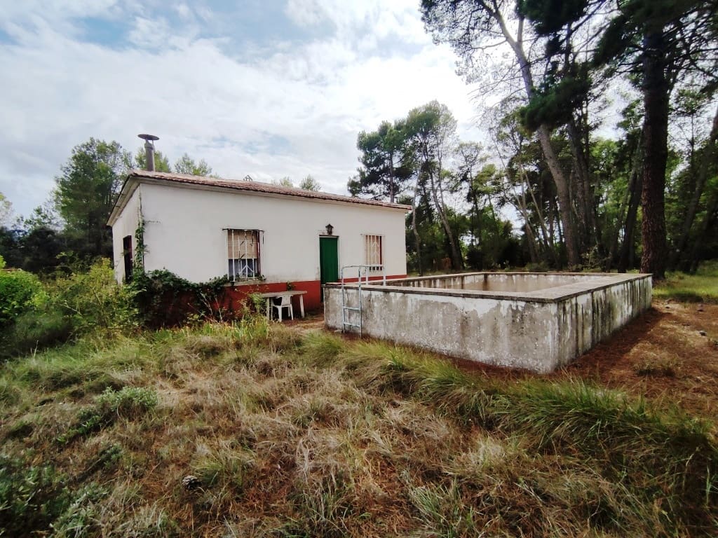 3 soveværelse Finca/Landehus til salg i Bocairent med swimmingpool - € 99.000 (Ref: 8539300)