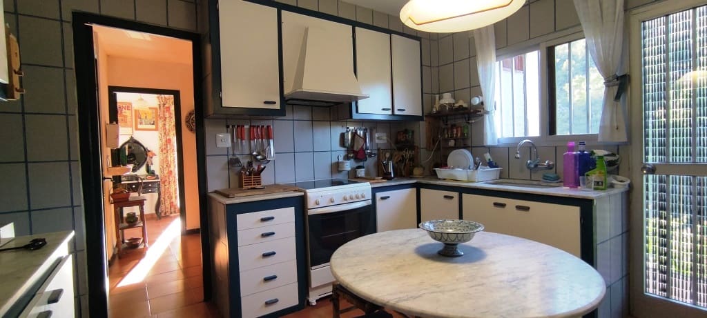 10 soveværelse Finca/Landehus til salg i Alcoy / Alcoi med swimmingpool garage - € 450.000 (Ref: 8591400)