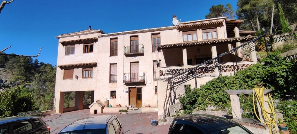 10 soveværelse Finca/Landehus til salg i Alcoy / Alcoi med swimmingpool garage - € 450.000 (Ref: 8591400)