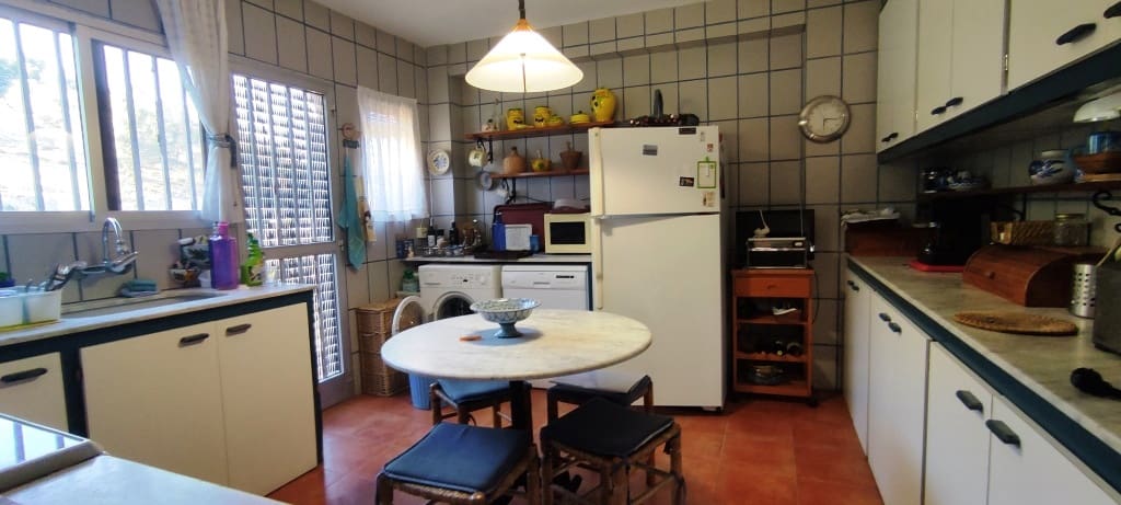 10 soveværelse Finca/Landehus til salg i Alcoy / Alcoi med swimmingpool garage - € 450.000 (Ref: 8591400)