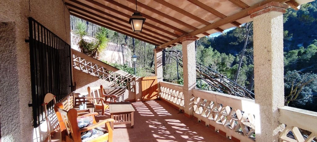 10 soveværelse Finca/Landehus til salg i Alcoy / Alcoi med swimmingpool garage - € 450.000 (Ref: 8591400)