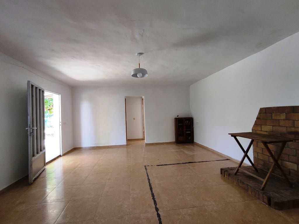 4 soverom Finca/Herregård til salgs i Ontinyent - € 122 000 (Ref: 8657907)