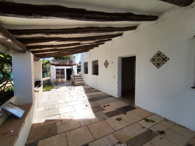 4 soveværelse Finca/Landehus til salg i Ontinyent - € 122.000 (Ref: 8657907)